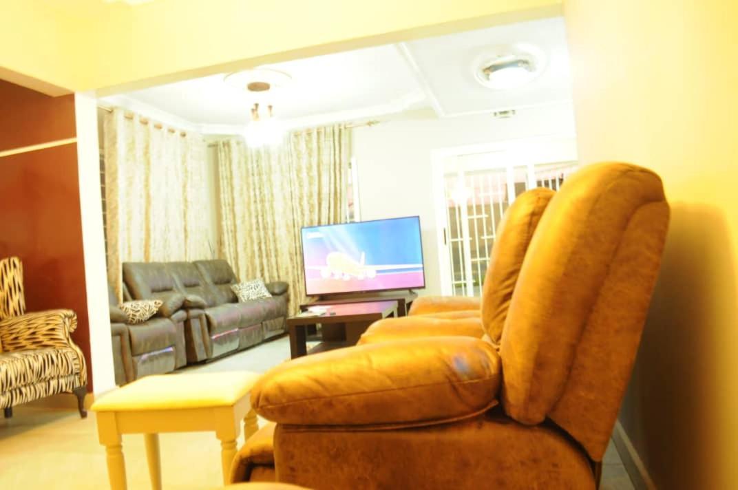 Colibri Inn Hotel Kolwezi Exterior foto